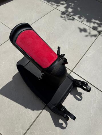Kid Sit meerijdplankje met zitje beschikbaar voor biedingen
