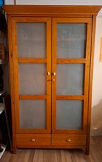 Mooie, stevige houten kast met deuren van melkglas, Ophalen, Zo goed als nieuw, 25 tot 50 cm, 150 tot 200 cm