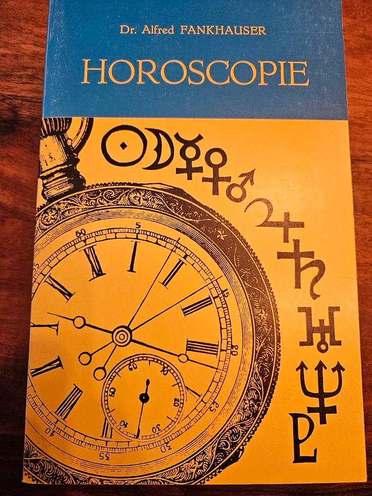Horoscopie - Astrologie Handboek, Boeken, Esoterie en Spiritualiteit, Gelezen, Achtergrond en Informatie, Astrologie, Ophalen of Verzenden