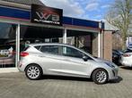 Ford Fiesta 1.0 EcoBoost Titanium Navi | Cruise | DAB | Clim, 47 €/maand, Origineel Nederlands, Te koop, Zilver of Grijs