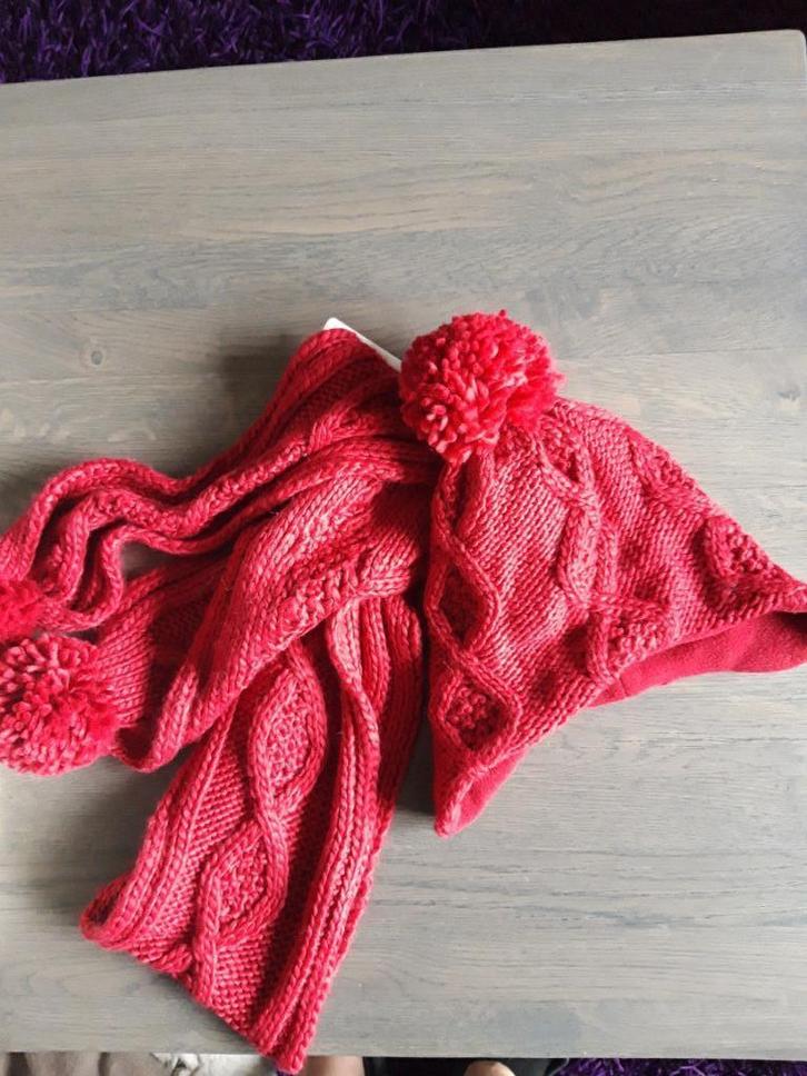 Sjaal en muts. Maat 52/54. Nieuw., Kinderen en Baby's, Kinderkleding | Mutsen, Sjaals en Handschoenen, Nieuw, Muts, Jongen of Meisje