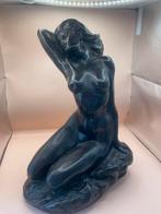 Groot massief beeld – Zittende naakte vrouw, Verzamelen, Beelden en Beeldjes, Ophalen of Verzenden, Zo goed als nieuw, Mens