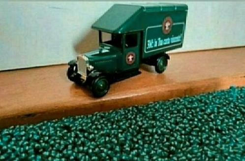 Days Gone,vrachtwagen,Engels,groen,schaalmodel, Hobby en Vrije tijd, Modelauto's | 1:43, Nieuw, Bus of Vrachtwagen, Overige merken