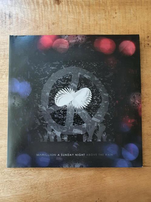 LP Marillion met 3 lp's  A Sunday Night Above The Rain, Cd's en Dvd's, Vinyl | Pop, Zo goed als nieuw, 1960 tot 1980, Ophalen of Verzenden
