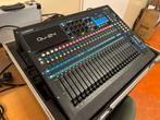 Allen & Heath QU-24 digitale mixer inclusief flightcase, Muziek en Instrumenten, Mengpanelen, Ophalen, Zo goed als nieuw, 20 kanalen of meer