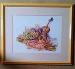Borduurwerk in prachtige lijst / Viool met bloemen, Huis en Inrichting, Ophalen of Verzenden, Schilderij, 50 tot 75 cm, Oorspronkelijke maker