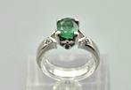 Gouden Vintage ring edelsteen smaragd en diamant. 2025/455.