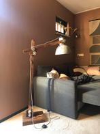 Industriële vloerlamp zgan, Ophalen, Zo goed als nieuw, Hout, 150 tot 200 cm