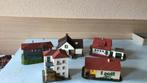 5 huizen, Hobby en Vrije tijd, Modeltreinen | H0, Overige merken, Gebruikt, Gelijkstroom of Wisselstroom, Brug, Tunnel of Gebouw