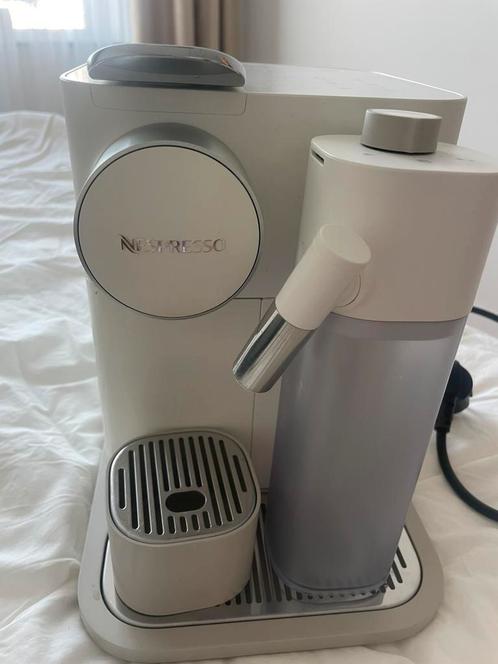 De Longhi Nespresso Gran Lattissims koffiecupmachine EN650W, Witgoed en Apparatuur, Koffiezetapparaten, Ophalen of Verzenden