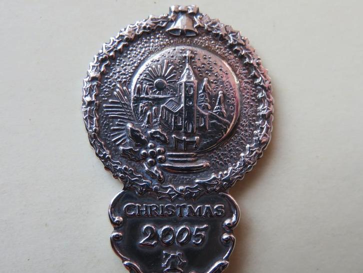 Verzilverd lepeltje Christmas / Kerst 2005 kerstdorpje, Antiek en Kunst, Antiek | Bestek, Verzenden
