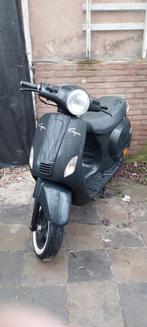 hobbyscooter: Capri CL -2015, Fietsen en Brommers, Ophalen, Gebruikt, Benzine, Capri