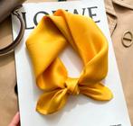 Zijden sjaal 53x53cm - Nieuw!, Kleding | Dames, Mutsen, Sjaals en Handschoenen, Ophalen of Verzenden, Nieuw, Sjaal