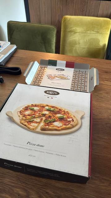 Boretti pizza steen en bbq gril pan beschikbaar voor biedingen