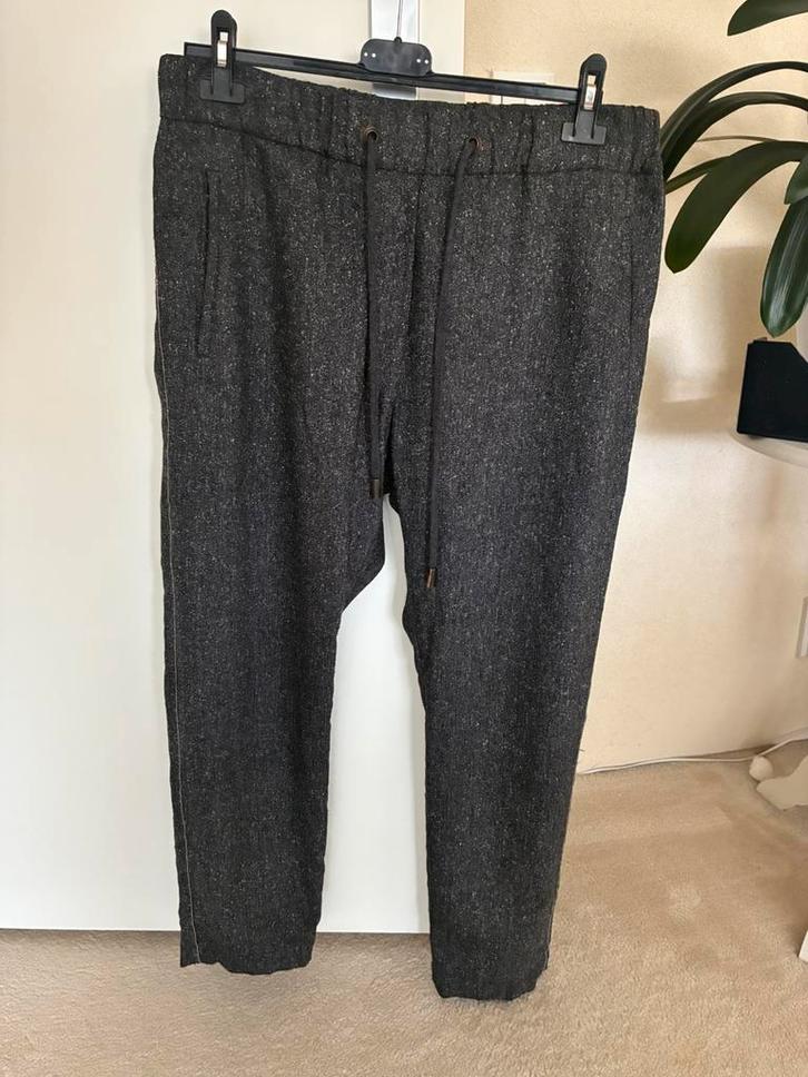 Broek van Brunello Cucinelli maat 38/40, Kleding | Dames, Broeken en Pantalons, Gedragen, Maat 38/40 (M), Grijs, Lang, Ophalen of Verzenden