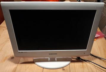 2x Schermen Samsung & HP - Samen/Apart beschikbaar voor biedingen