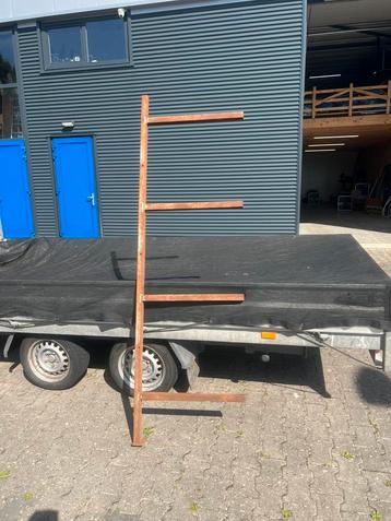 Stalen leg stelling 6 stuks beschikbaar voor biedingen