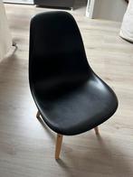 Kinderstoeltje zwart, Kinderen en Baby's, Kinderkamer | Tafels en Stoelen, Ophalen, Zo goed als nieuw, Stoel(en)