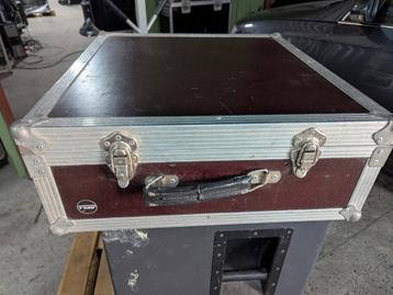 ✅ Flightcase 50 x 54 X 17 koffer model  beschikbaar voor biedingen