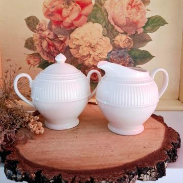 Wedgwood Windsor, mooi roomstelletje beschikbaar voor biedingen