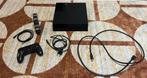 Defecte PS4 met controller en oplaadstation, Spelcomputers en Games, 500 GB, Ophalen of Verzenden, Niet werkend, Met 1 controller