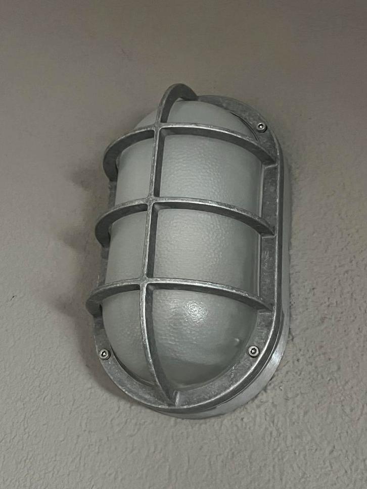 Industriële Buitenlamp / Binnenlamp, Huis en Inrichting, Lampen | Wandlampen, Zo goed als nieuw, Metaal, Ophalen