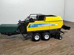 Te koop Britains New Holland  BB 960A Balenpers., Ophalen of Verzenden, Zo goed als nieuw, Tractor of Landbouw, Britains