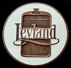 Leyland knoop speld- wit emaille, Verzamelen, Speldjes, Pins en Buttons, Verzenden, Nieuw, Transport, Speldje of Pin