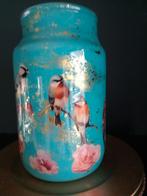 Blauwe glazen vaas met vogels en bladgoud, Blauw, Nieuw, Ophalen of Verzenden, Glas