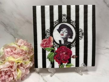 PPD knutsel servetten zwart wit rozen decoupage nr 355  beschikbaar voor biedingen