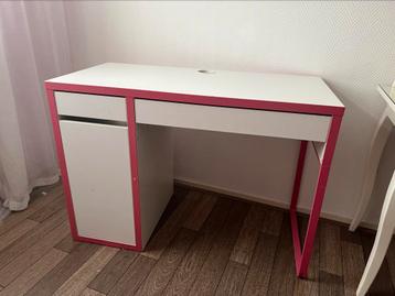 IKEA Micke bureau wit/roze beschikbaar voor biedingen