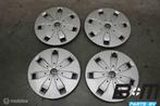 Set 16 inch wieldoppen Audi Q2 81A 81A601147, Auto-onderdelen, Banden en Velgen, Gebruikt, Band(en)