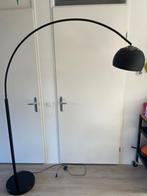 Design booglamp  - metaal - zwart - Kokoon Design, Huis en Inrichting, Lampen | Vloerlampen, 150 tot 200 cm, Gebruikt, Metaal