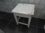 Oud houten kruk/bijzettafel, Ophalen