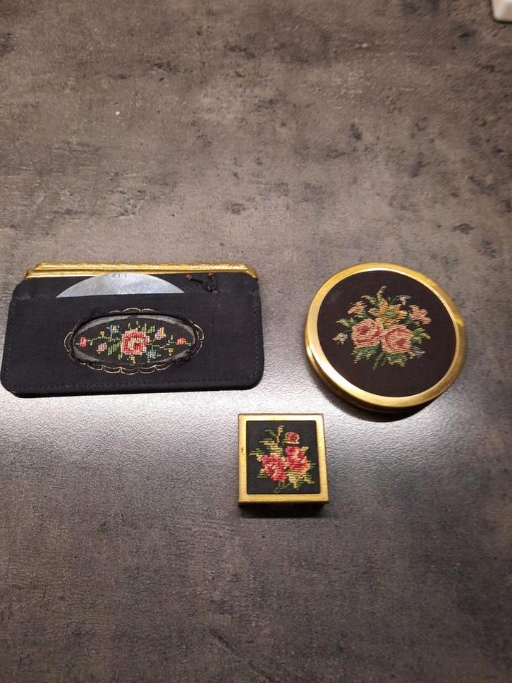 Vintage Handwerk Setje met Bloemmotief, Antiek en Kunst, Antiek | Overige Antiek, Ophalen of Verzenden