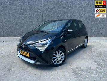 Toyota Aygo 1.0 VVT-i x-play | AUTOMAAT | A.CAMERA | BLUETOO beschikbaar voor biedingen