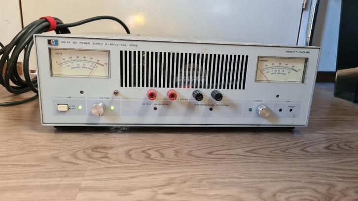 HP 6012A lab voeding 60V / 50A / 1000W 2 stuks, Doe-het-zelf en Verbouw, Meetapparatuur, Gebruikt, Elektriciteit, Ophalen of Verzenden