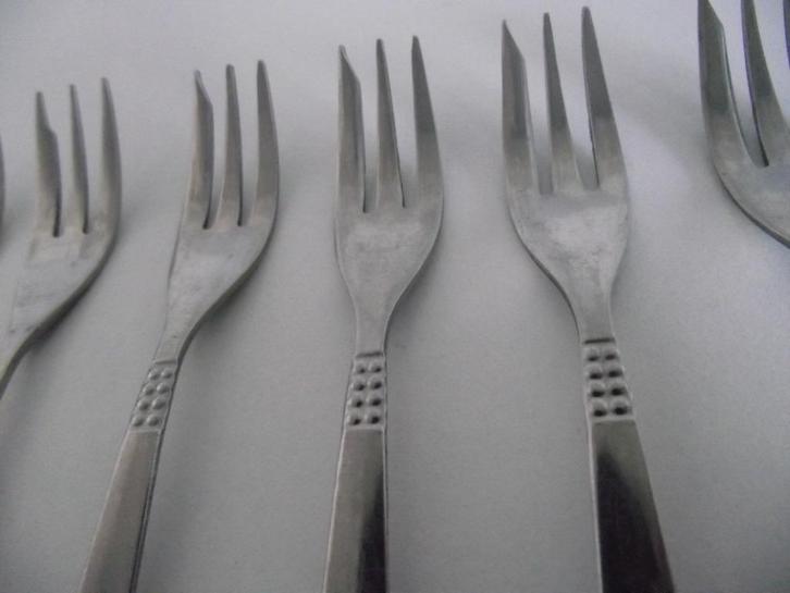 11 stuks vintage RVS stippen decoratie taartvorkje 12 cm p s, Antiek en Kunst, Antiek | Bestek, Ophalen of Verzenden