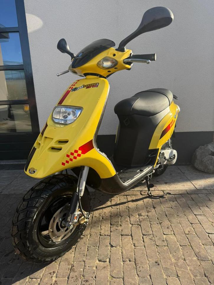 ️⭐️Piaggio typhoon 50cc Storm 2691 Km Brom⭐️, Fietsen en Brommers, Scooters | Overige merken, Zo goed als nieuw, Tweetakt, Ophalen