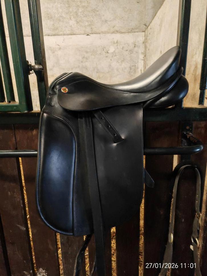 Zgan KN Symphony 17.5inch MK2, Dieren en Toebehoren, Paarden en Pony's | Zadels, Zo goed als nieuw, Dressuur, Ophalen of Verzenden