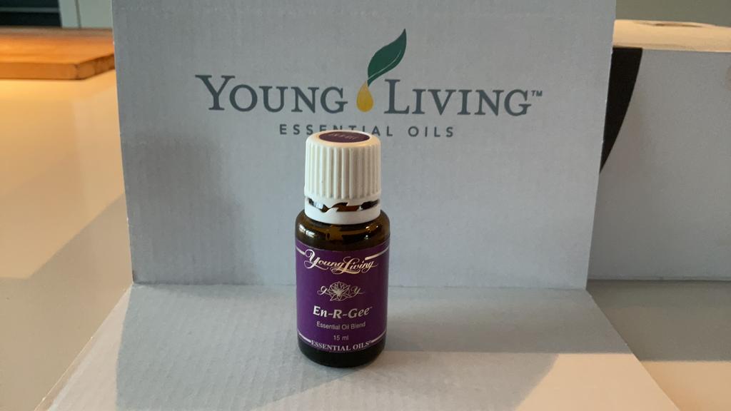 Young Living En-R-Gee 15 ml 80% vol, Ophalen of Verzenden, Gebruikt, Aroma