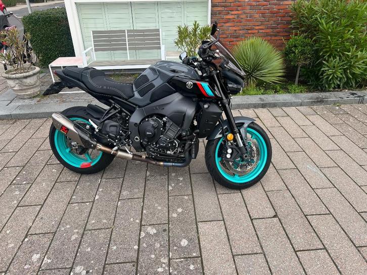 Yamaha MT-10 2022 Akrapovic NL Dealeronderhouden, Motoren, Motoren | Yamaha, Bedrijf, Naked bike, meer dan 35 kW, 4 cilinders
