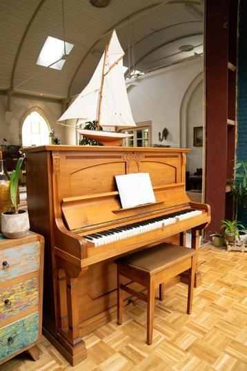 Piano WERNER beschikbaar voor biedingen