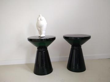 Glazen design bijzet tafel Groen  beschikbaar voor biedingen