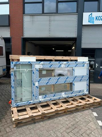Nieuwe openslaande deuren kunststof beschikbaar voor biedingen