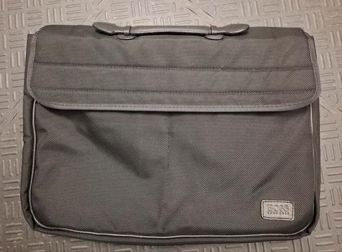 Mooie Hugo Boss laptoptas, Computers en Software, Laptoptassen, Zo goed als nieuw, Aktetas, 14 inch, Ophalen of Verzenden