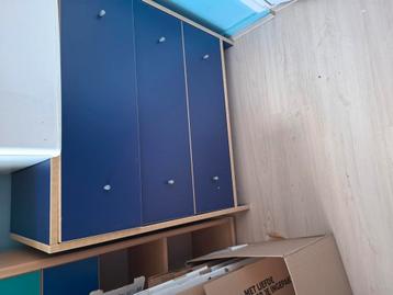 Laden kast beschikbaar voor biedingen