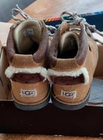UGGS kinderen schoenen maat 29, Ophalen of Verzenden, Zo goed als nieuw, Schoenen