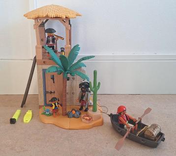 Playmobil piraten met schuilplaats  beschikbaar voor biedingen