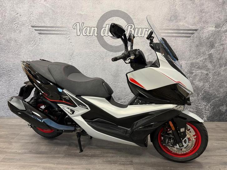 KYMCO XCITING VS 400 (2024), Motoren, Motoren | Overige merken, Bedrijf, Scooter, 12 t/m 35 kW, Minimaal motorrijbewijs A1